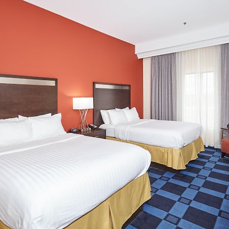Holiday Inn Express And Suites Columbia University Area By Ihg Экстерьер фото