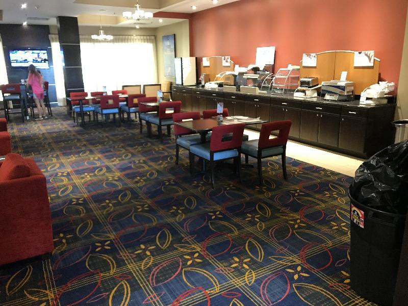Holiday Inn Express And Suites Columbia University Area By Ihg Экстерьер фото